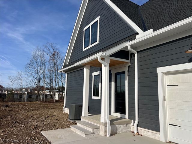 855 Club Drive W, Aurora, OH 44202