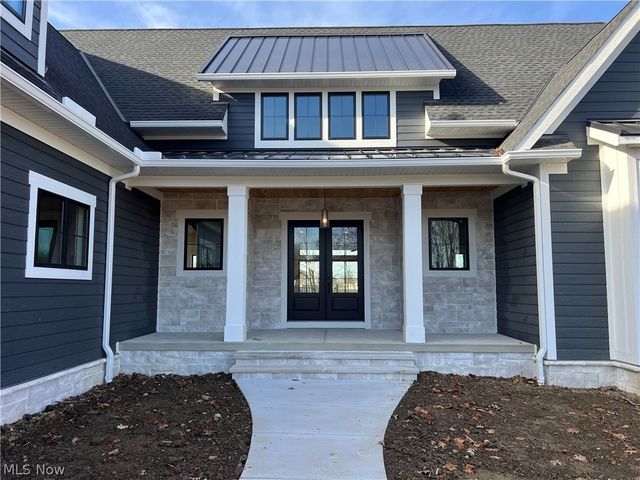 855 Club Drive W, Aurora, OH 44202