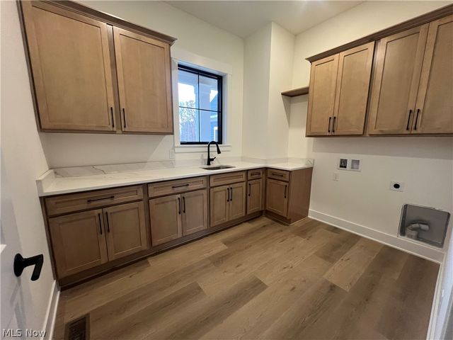 855 Club Drive W, Aurora, OH 44202