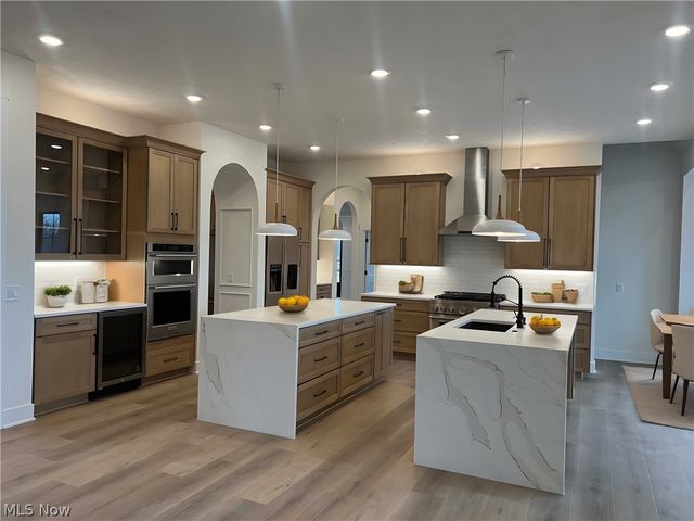 855 Club Drive W, Aurora, OH 44202