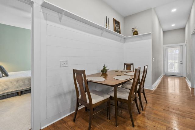 803 S Highland Park Avenue, Chattanooga, TN 37404