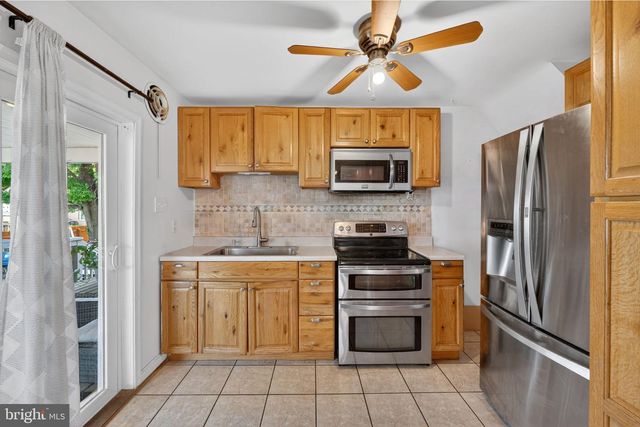 1224 MEADOW RD, Woodlyn, PA 19094