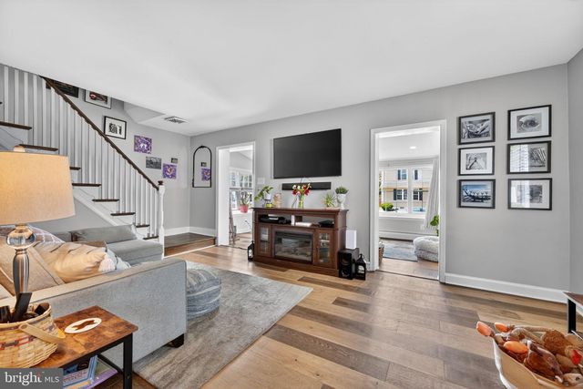 1224 MEADOW RD, Woodlyn, PA 19094