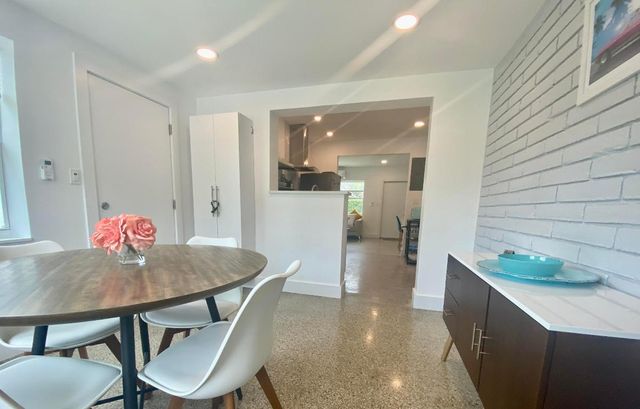 304 SE 3rd Street, Delray Beach, FL 33483