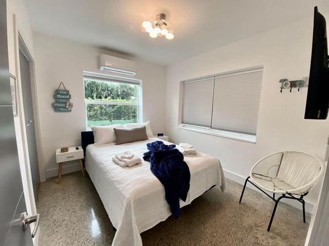 304 SE 3rd Street, Delray Beach, FL 33483