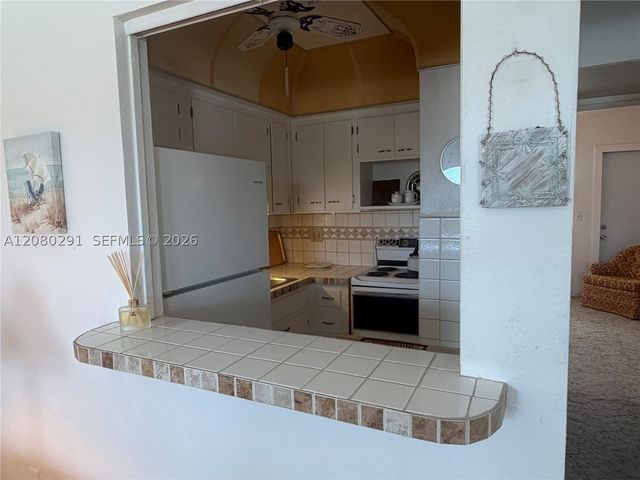 851 Atlantic Shores Blvd 219, Hallandale Beach, FL 33009