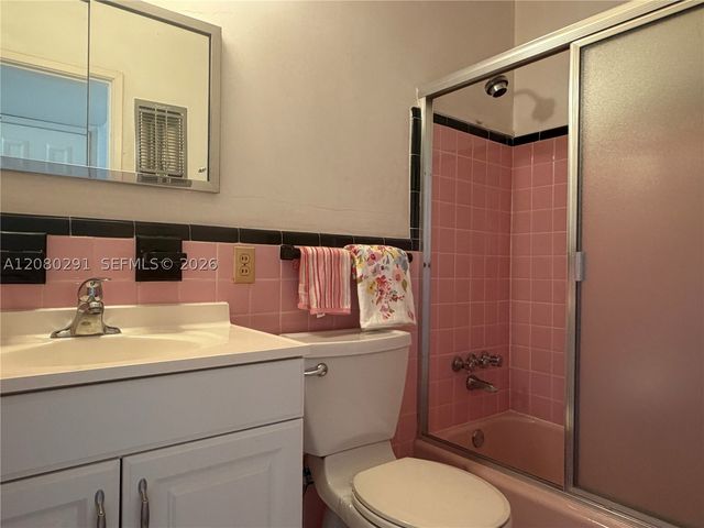 851 Atlantic Shores Blvd 219, Hallandale Beach, FL 33009