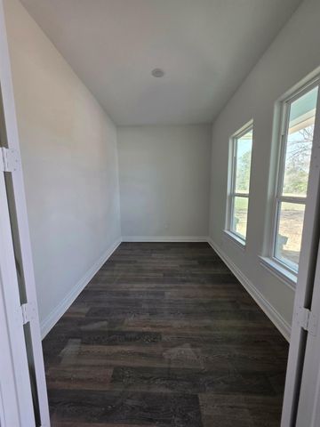 26652 White Pine Drive, Hempstead, TX 77445