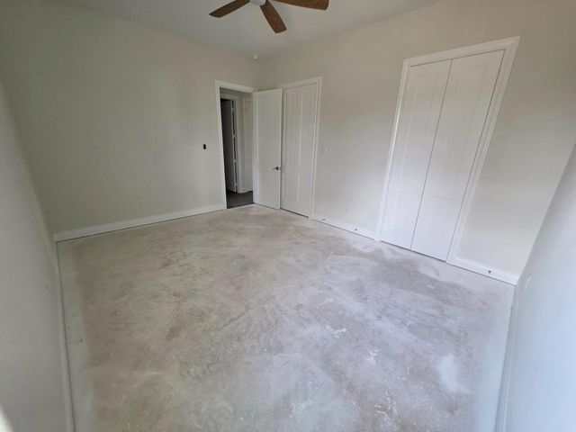 26652 White Pine Drive, Hempstead, TX 77445