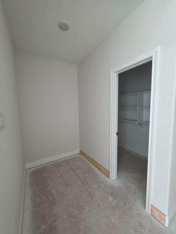 26652 White Pine Drive, Hempstead, TX 77445