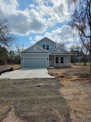26652 White Pine Drive, Hempstead, TX 77445