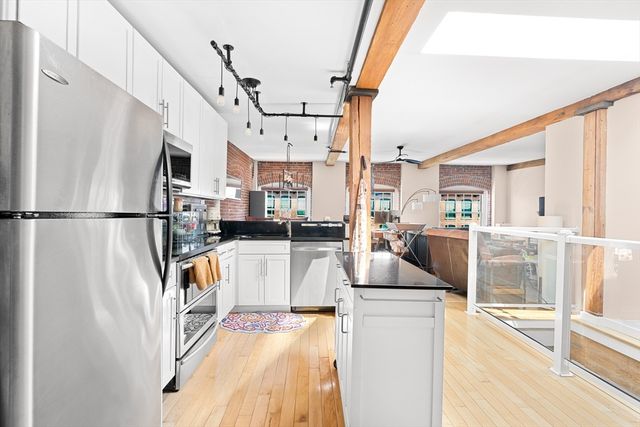 240 Jackson Street 622, Lowell, MA 01852