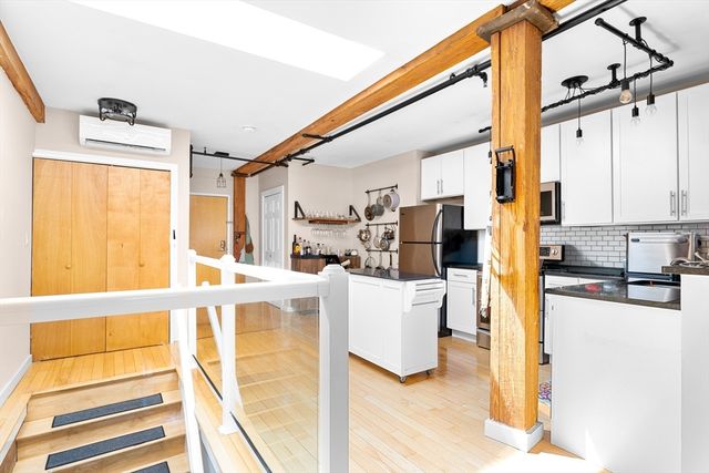 240 Jackson Street 622, Lowell, MA 01852