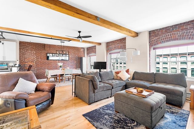 240 Jackson Street 622, Lowell, MA 01852