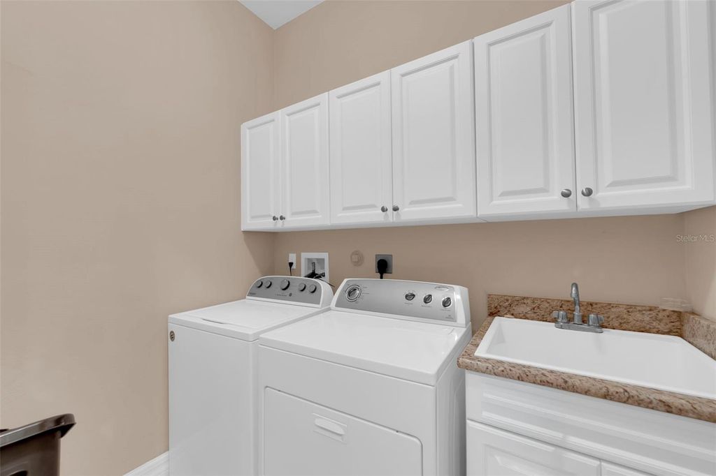 Image 23 of property listing at 2604 SW 26TH TERRACE, Cape Coral, FL 33914