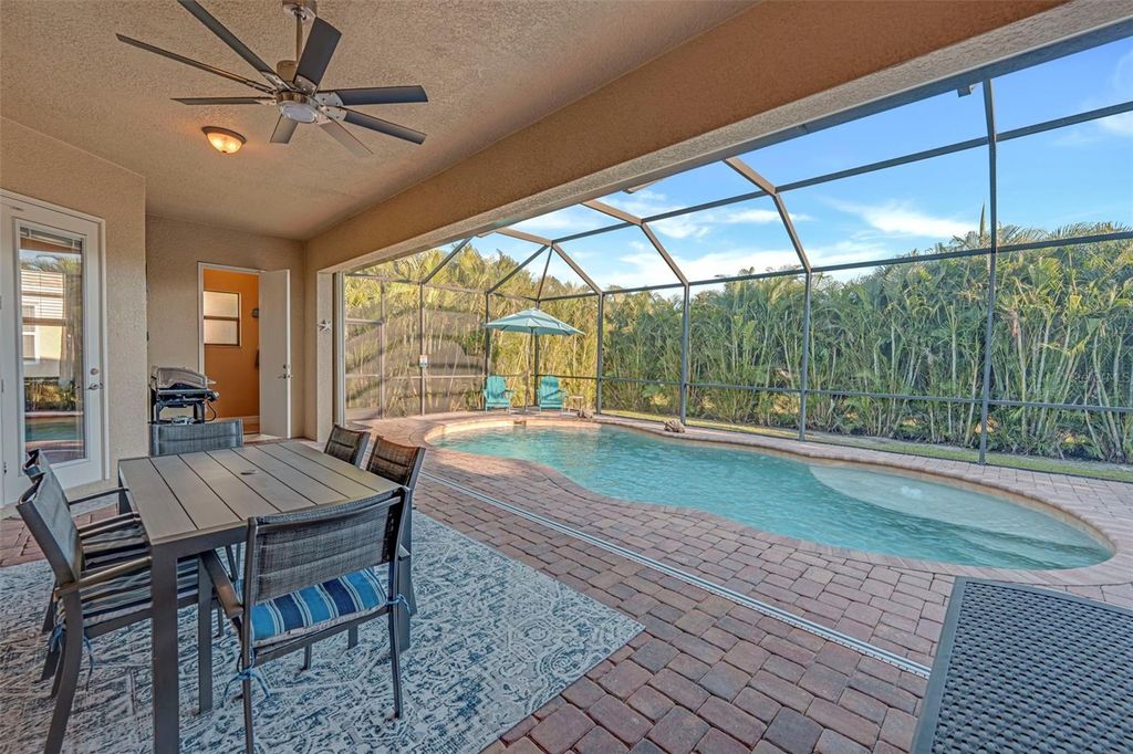 Image 24 of property listing at 2604 SW 26TH TERRACE, Cape Coral, FL 33914