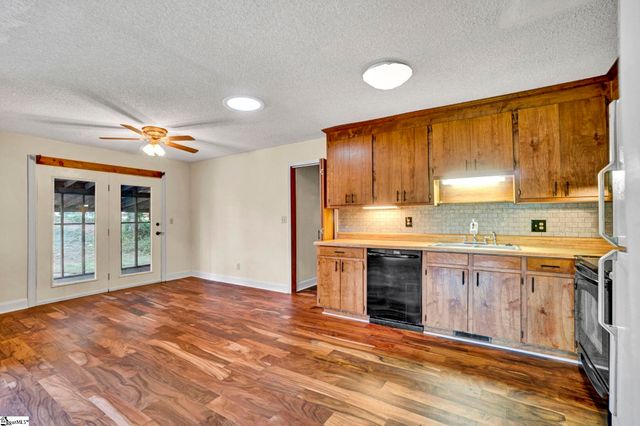 346 Shenandoah Drive, Laurens, SC 29630
