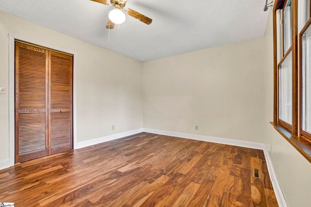 346 Shenandoah Drive, Laurens, SC 29630