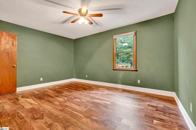 346 Shenandoah Drive, Laurens, SC 29630