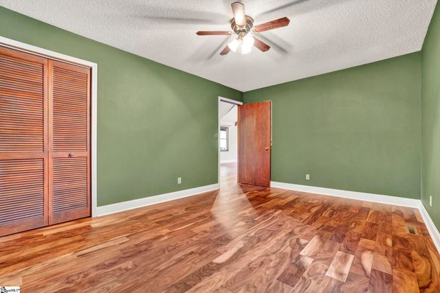 346 Shenandoah Drive, Laurens, SC 29630