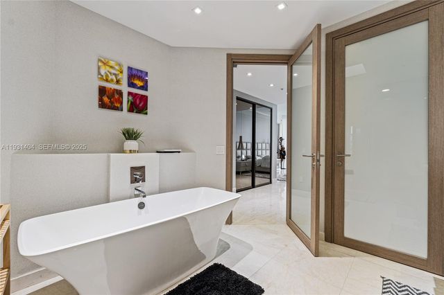 17301 Biscayne Boulevard PH-5, North Miami Beach, FL 33160