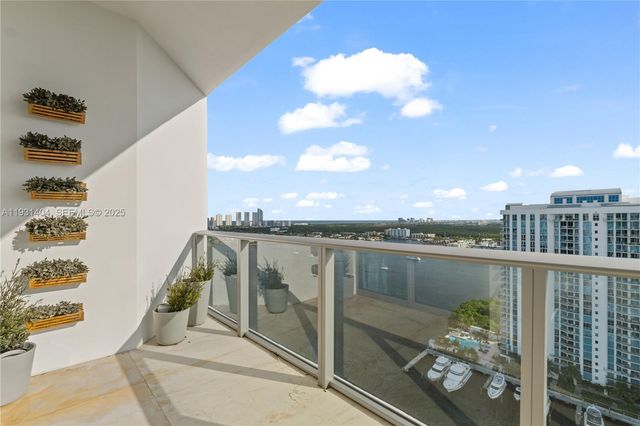 17301 Biscayne Boulevard PH-5, North Miami Beach, FL 33160