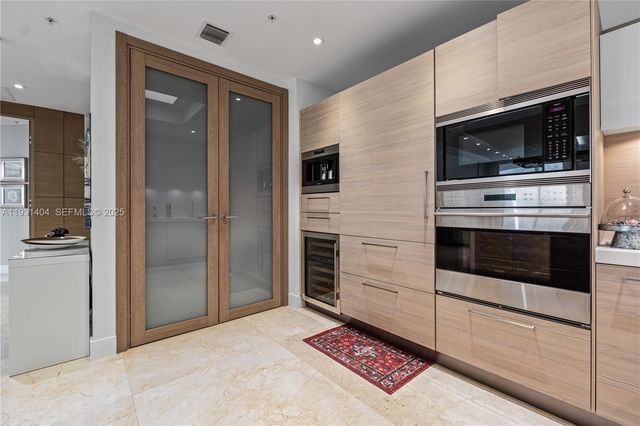 17301 Biscayne Boulevard PH-5, North Miami Beach, FL 33160