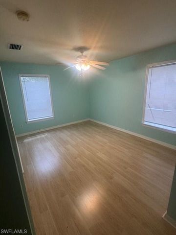722 SW 35th ST, Cape Coral, FL 33914