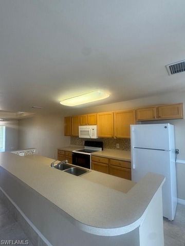 722 SW 35th ST, Cape Coral, FL 33914