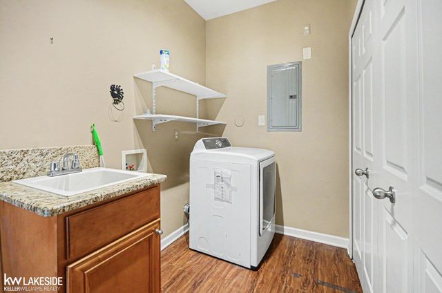 13640 Silver Birch Circle, Utica, MI 48315