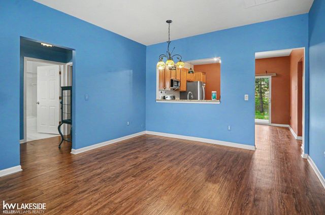 13640 Silver Birch Circle, Utica, MI 48315