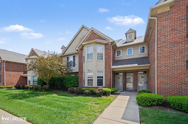 13640 Silver Birch Circle, Utica, MI 48315
