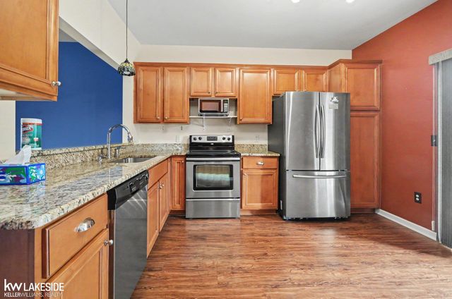 13640 Silver Birch Circle, Utica, MI 48315