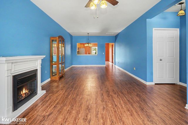 13640 Silver Birch Circle, Utica, MI 48315