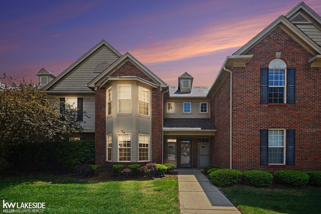 13640 Silver Birch Circle, Utica, MI 48315