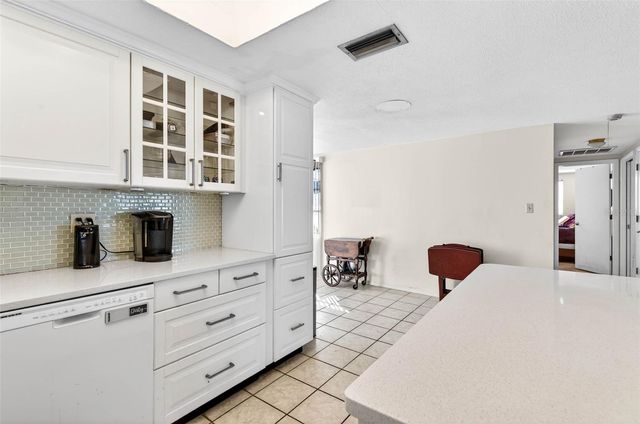 8018 VALMY LANE, Port Richey, FL 34668