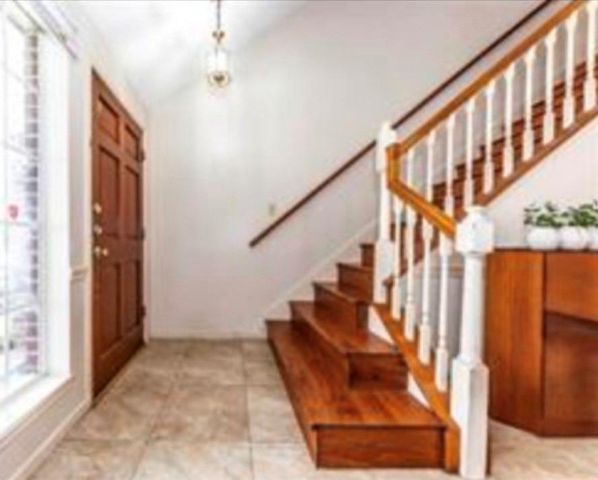 14303 Oak Chase Drive, Houston, TX 77062