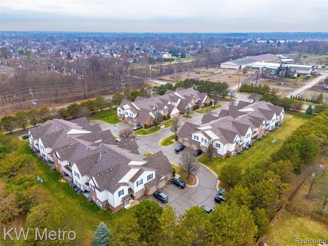 20656 Dunham Road, Clinton Township, MI 48038