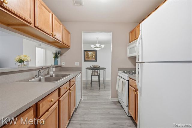 20656 Dunham Road, Clinton Township, MI 48038