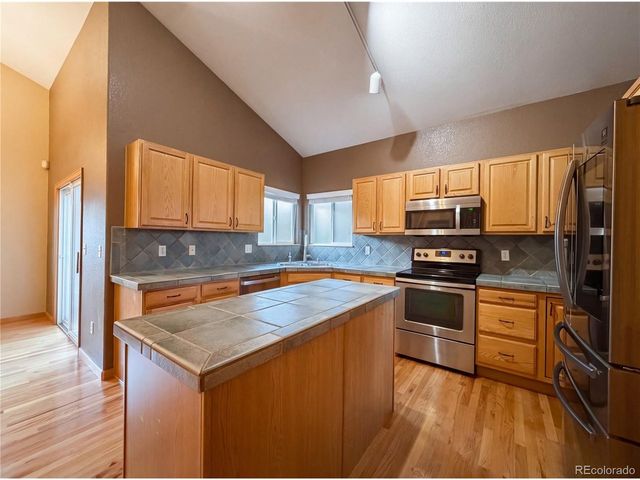 231 Maggie St, Longmont, CO 80501