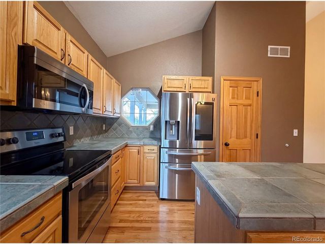 231 Maggie St, Longmont, CO 80501