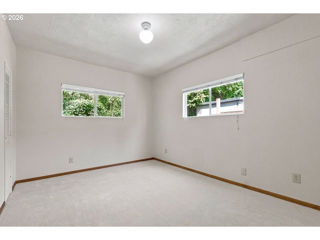 8501 Sw 7TH Ave, Portland, OR 97219