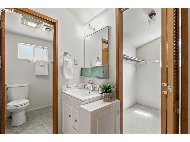 8501 Sw 7TH Ave, Portland, OR 97219