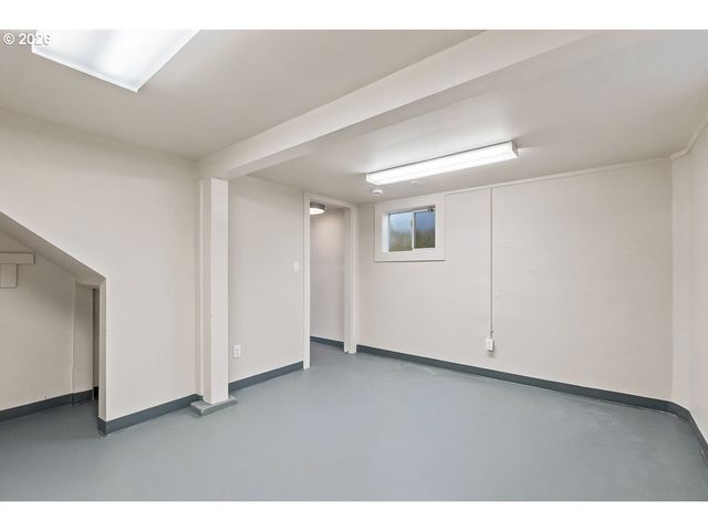 8501 Sw 7TH Ave, Portland, OR 97219