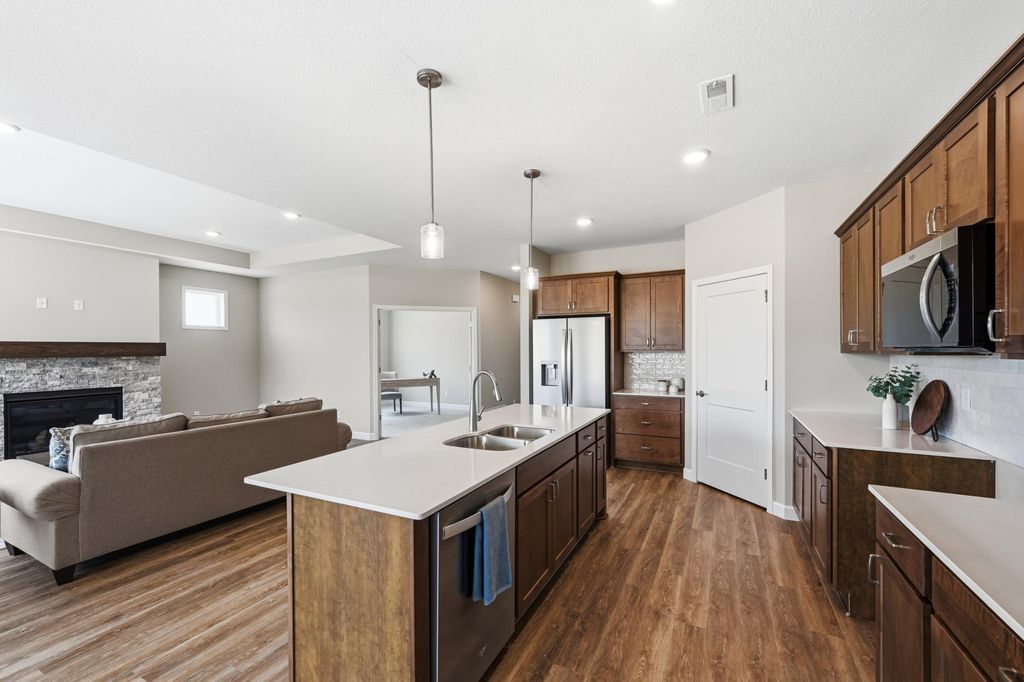 834 Walnut Grove Lane, Hanover, MN 55341 — photo 4