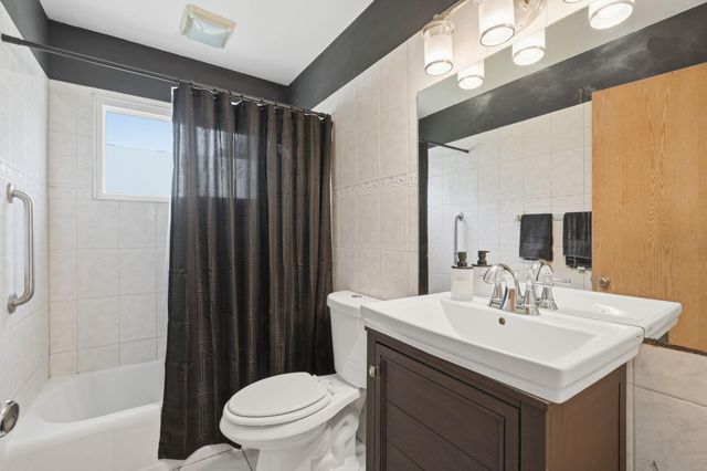 2319 Nokomis Avenue, Saint Paul, MN 55119