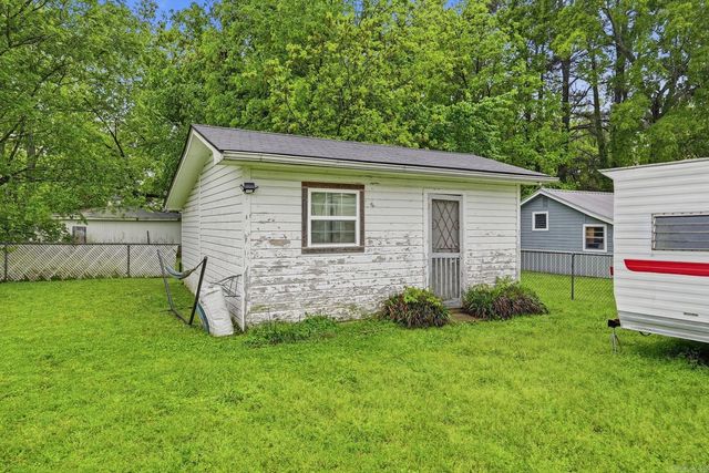 626 W Maple Street, Benton, AR 72015