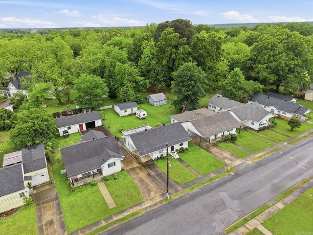 626 W Maple Street, Benton, AR 72015