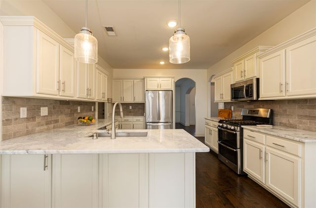 6261 LONGMIRE LOOP W, Arlington, TN 38002