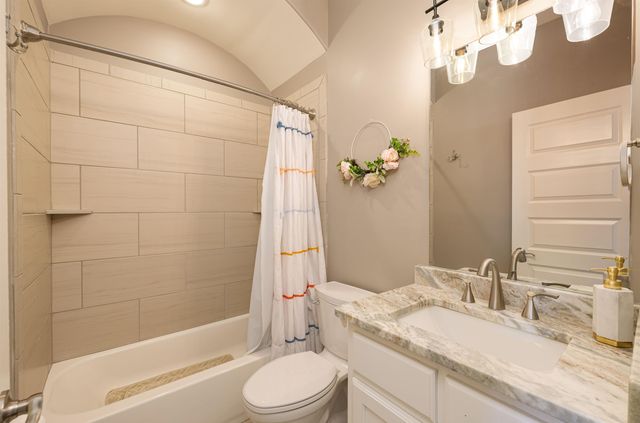 6261 LONGMIRE LOOP W, Arlington, TN 38002